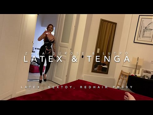 ❤️ Jaruma mai jajayen kaya sanye da rigar latex mai cin duri ❤️ Ingantacciyar batsa ❌
